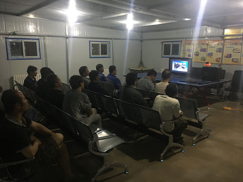 冬季施工鏖戰(zhàn)急，防寒措施保安全