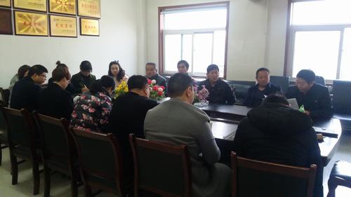 銅煤公司第十二項目部黨支部以自我剖析會為契機(jī)促班子談心釋放廉潔正能量