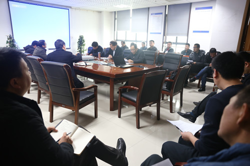 天工公司認(rèn)真?zhèn)鬟_(dá)陜煤集團(tuán)2018年“兩會(huì)”精神