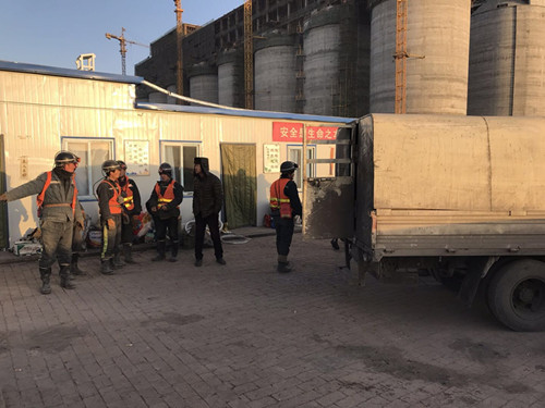 機(jī)電安裝公司小保當(dāng)項目部礦井管路搶修記