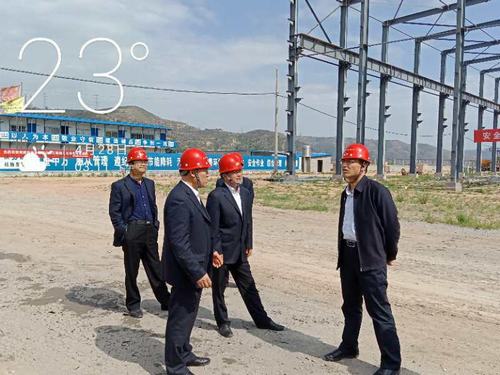 彬長集團趙文革深入生產(chǎn)服務(wù)中心二期項目檢查指導工作