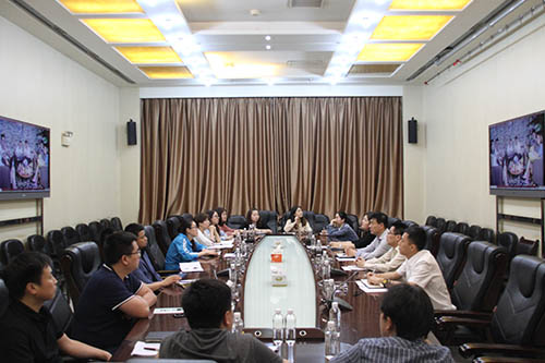 建設(shè)集團召開機關(guān)青年員工“助力雙特百億，爭當(dāng)青年先鋒”專題座談會