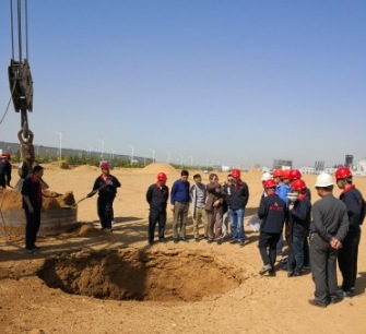 地基分公司抓緊時(shí)間“解難題”