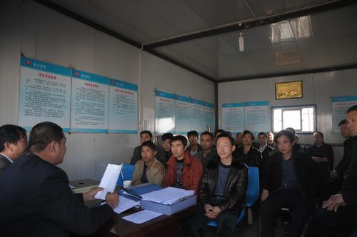 陜煤建設(shè)掘進(jìn)公司：上班前，先來一堂安全課