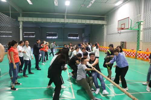 陜煤建設(shè)天工、設(shè)計、大秦置業(yè)、咸陽公司聯(lián)合舉辦迎國慶 “拔河”聯(lián)誼賽