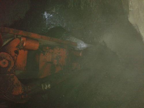 陜煤建設掘進公司:打造“鐵軍”不停歇 節(jié)日間喜迎巷道貫通