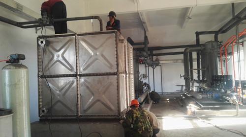 陜煤建設(shè)天工公司安裝一部大佛寺礦主副井工業(yè)場(chǎng)地?zé)崃芫W(wǎng)工程進(jìn)入沖刺階段