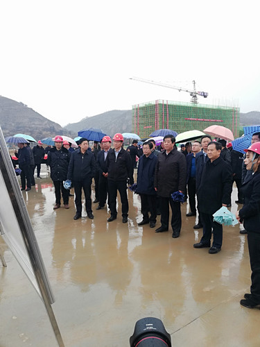 陜煤建設(shè)天工公司土建三部清澗北國(guó)棗業(yè)紅棗深加工項(xiàng)目迎來省市企相關(guān)部委聯(lián)合檢查