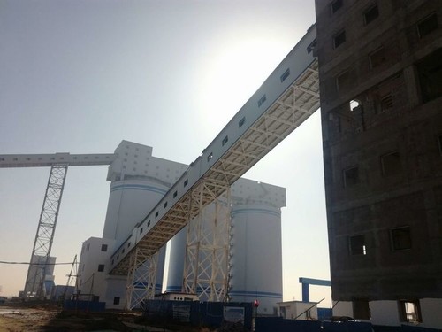 陜煤建設中煤公司：曹家灘礦業(yè)1#轉(zhuǎn)載點至末煤倉帶式輸送機棧橋全線貫通