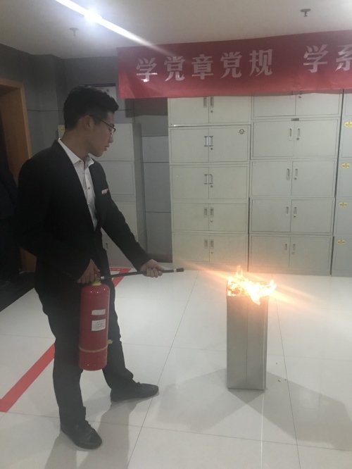 陜煤建設(shè)物資公司：組織開展安全警示教育及應(yīng)急演練活動(dòng)