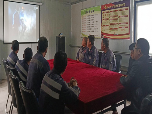 陜煤建設(shè)洗選煤運(yùn)營公司：多措并舉力?！鞍偃瞻踩?></div>
                                <div   id=