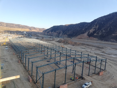 陜煤建設天工公司土建三部清澗北國棗業(yè)紅棗深加工項目干制紅棗車間工程鋼結(jié)構主體框架完工