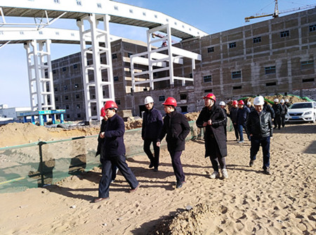 榆北煤業(yè)及陜煤建設領導深入天工公司土建二部小保當濃縮車間工地檢查指導工作