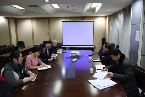 建設(shè)集團(tuán)第二督導(dǎo)組深入路橋分公司對(duì)“講政治、敢擔(dān)當(dāng)、改作風(fēng)”專題教育進(jìn)行督導(dǎo)