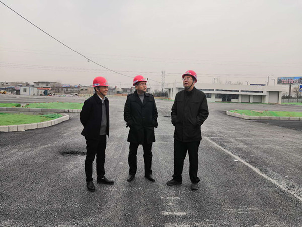 銅川市交通運輸局副局長趙衛(wèi)東深入川耀服務區(qū)現(xiàn)場檢查指導工作