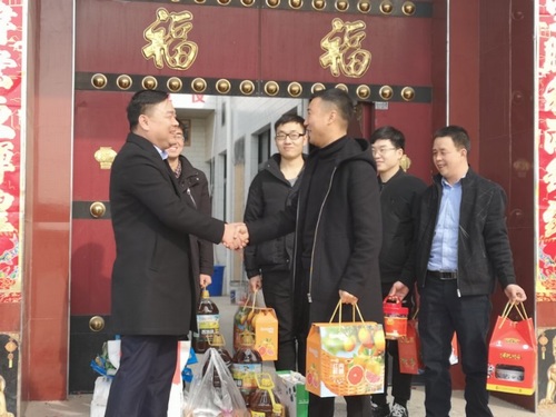 陜煤建設(shè)路橋分公司：慰問(wèn)一線(xiàn)值守員工