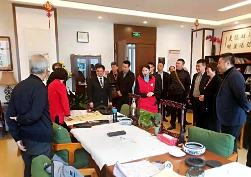 陜煤建設(shè)公司赴榮華控股康養(yǎng)項(xiàng)目考察交流