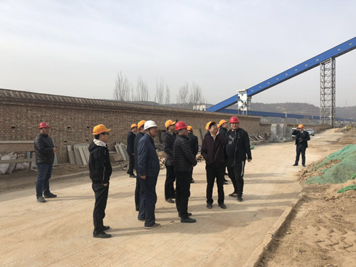 彬長(zhǎng)集團(tuán)黨委副書記高會(huì)岐一行深入陜煤建設(shè)天工公司土建七部鐵運(yùn)公司項(xiàng)目檢查指導(dǎo)工作