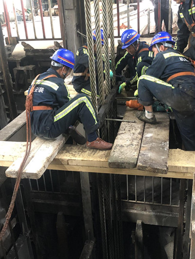 陜煤建設機電安裝公司改進立井鋼絲繩更換方法創(chuàng)效益