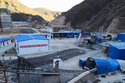 陜煤建設(shè)礦建二公司車村項(xiàng)目部連續(xù)三個月完成施工計(jì)劃