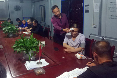 測(cè)血壓 量體溫 入井先過(guò)健康關(guān)