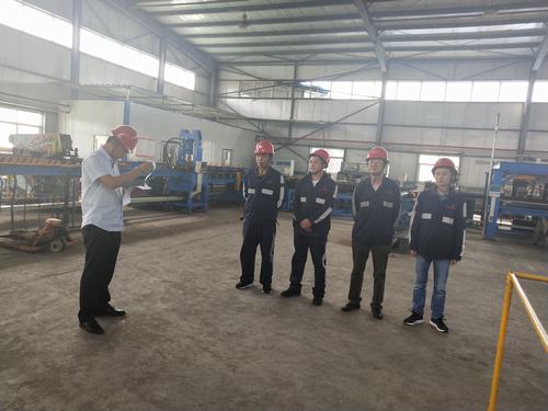 陜煤建設(shè)洗選煤運(yùn)營公司礦山支護(hù)材料加工廠：全力鋪好人才發(fā)展“快車道”