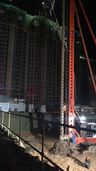 陜煤建設(shè)銅煤公司第一項(xiàng)目部日夜兼程確保金地華府二期工程進(jìn)度快速推進(jìn)