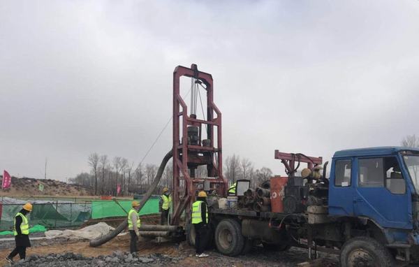 陜煤建設銅煤公司承建的靖神鐵路項目孟家灣站機輛中心工程順利開工建設