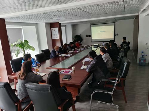 凝聚干勁促發(fā)展，改進作風勇?lián)?></div>
                                <div   id=