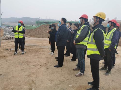 陜西省政府投資評審中心、陜西省發(fā)改委縣域處及咸陽市發(fā)改委相關領導蒞臨銀西高鐵項目指導檢查工作