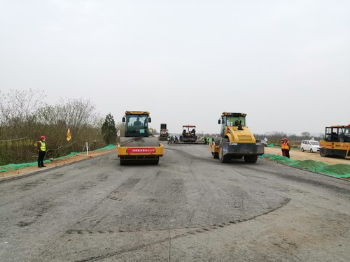 陜煤建設(shè)路橋分公司“三鍵”連彈盯緊半年目標(biāo) 做“文章”