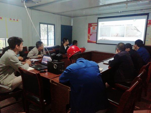 陜煤建設(shè)渭南分公司第五項目部開展“贏在起跑線，補(bǔ)短板、強(qiáng)技術(shù)，學(xué)知識”小課堂