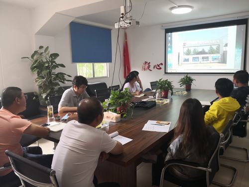 陜煤建設(shè)路橋分公司“送教上門”加強項目企業(yè)標識工作