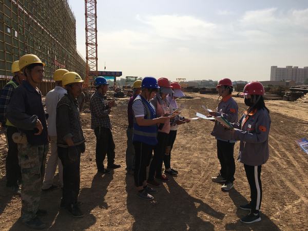 瞧，我們項(xiàng)目部的“新生”力量