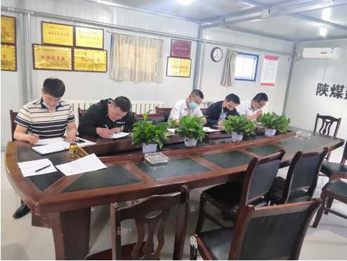 陜煤建設掘進公司:勇于開拓逆勢而上 上半年利潤產(chǎn)值雙增長