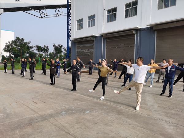 陜煤建設(shè)洗選煤運(yùn)營(yíng)公司澄合山陽(yáng)運(yùn)營(yíng)項(xiàng)目部喊你來(lái)做廣播體操啦！