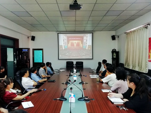 陜煤建設澄合分公司組織觀看全國抗擊新冠肺炎疫情表彰大會引起廣大干部職工強烈反響