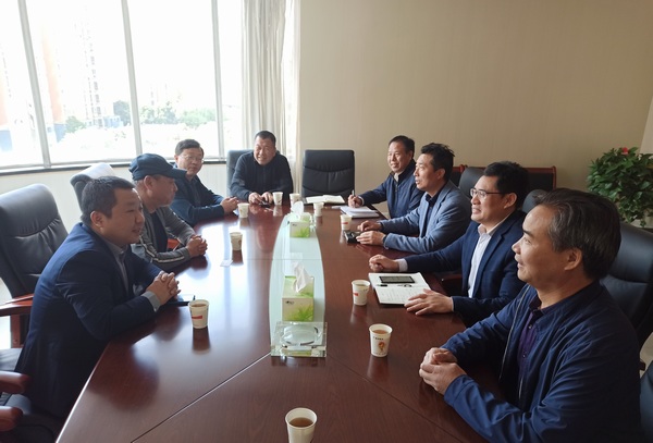 陜西能源職業(yè)技術(shù)學(xué)院招生就業(yè)處處長于濤一行蒞臨建設(shè)集團交流座談