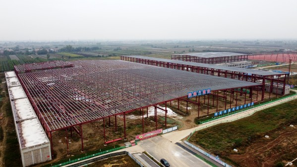 陜煤建設(shè)澄合分公司承建的南京金龍純電動商用車建設(shè)項(xiàng)目首個防火涂料噴涂工作全面展開