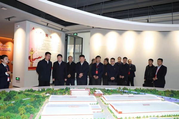 省國資委主任王海鵬一行深入陜煤建設天工公司承建的清澗北國棗業(yè)項目調(diào)研指導工作