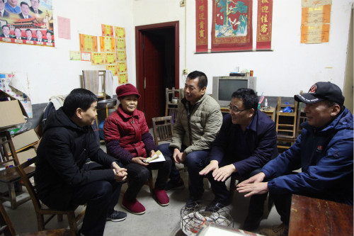 公司領(lǐng)導王明智、楊讓順到對口扶貧村慰問走訪