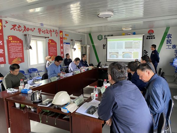 陜煤建設中儲糧項目部承建的西安直屬庫有限公司淺圓倉獲得省優(yōu)質(zhì)結構工程和綠色施工示范工程殊榮