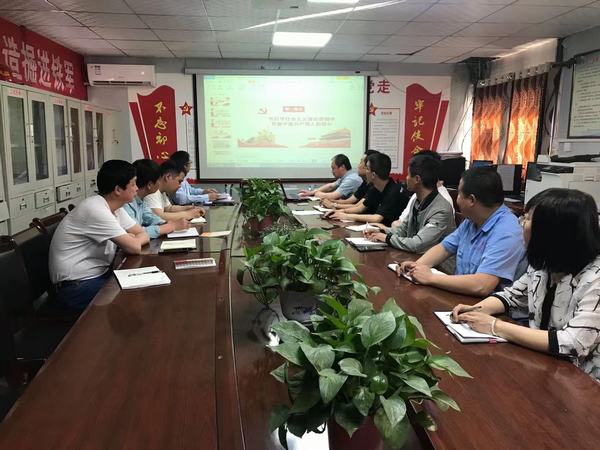 陜煤建設(shè)礦建二公司冶坪項(xiàng)目部：基層迎來(lái)黨課“大餐”
