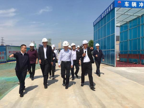 渭南市人大常委會(huì)副主任郭永峰一行深入陜煤建設(shè)韓城分公司黃河國(guó)際汽車(chē)博覽園項(xiàng)目調(diào)研指導(dǎo)工作