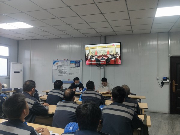 陜煤建設(shè)洗選煤運營公司紅柳林洗煤廠項目部:“四強(qiáng)化”保安全 促生產(chǎn)