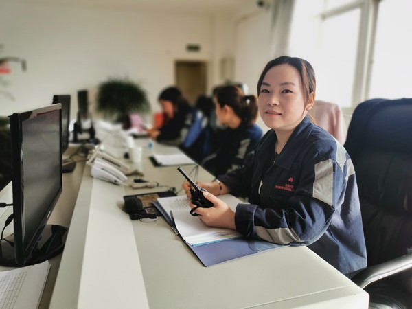 “鏗鏘玫瑰”綻“煤?！?></div>
                                <div   id=