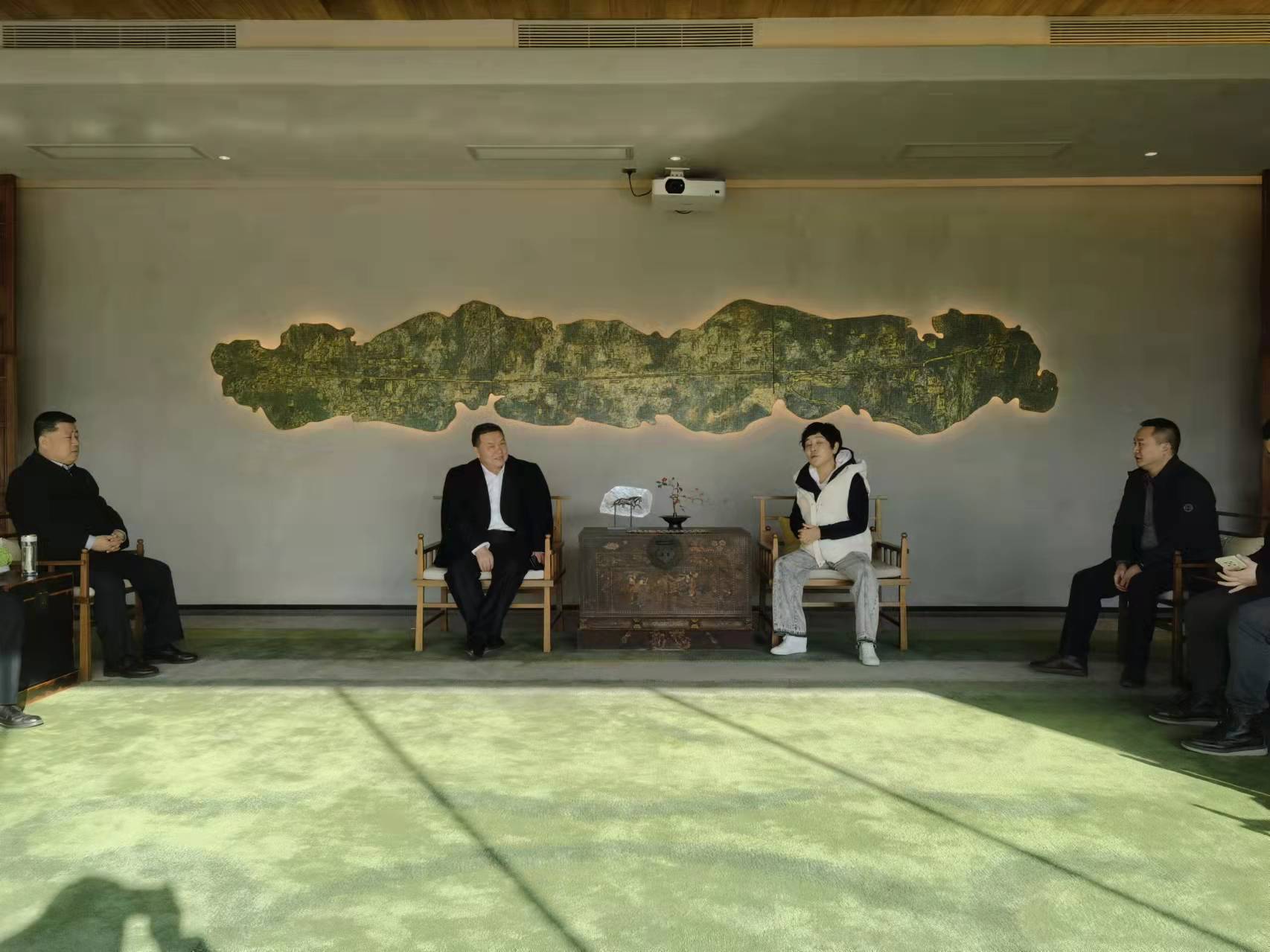 寧興剛、王寧到天朗控股集團(tuán)開展合作交流