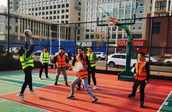 陜煤建設(shè)銅煤公司基層項目部組織開展籃球友誼賽豐富職工文化生活