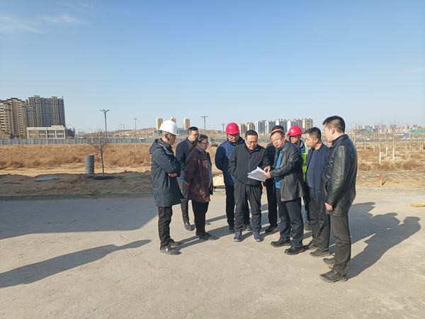榆林市政協(xié)副主席、市發(fā)改委主任楊揚一行蒞臨科創(chuàng)新城同慧運動公園項目調(diào)研指導(dǎo)工作