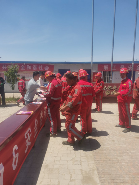 陜煤建設機電安裝公司曹家灘項目部多舉措烹制“營養(yǎng)餐”